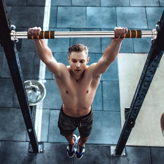 exercice-abdos-avec-barre-de-traction