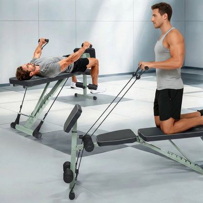 exercice avec bande de resistance sur banc de musculation complet