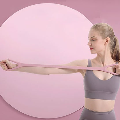 femme exercice  bras avec élastique musculation