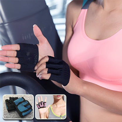 femme portant gants pour la  musculation