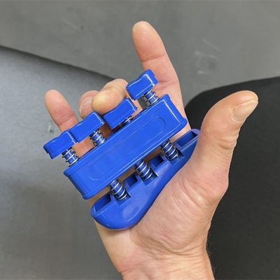 Hand grip réglable