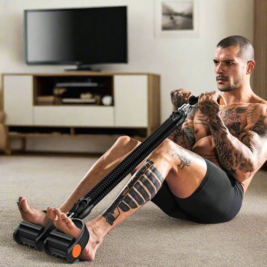 homme fais exercice biceps avec elastique musculation​